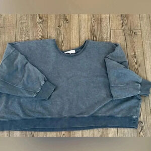 Love stitch cropped sweater